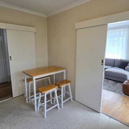 Elsternwick Easy Living - 2 Bedroom Sleeping 4 Melbourne Bagian luar foto