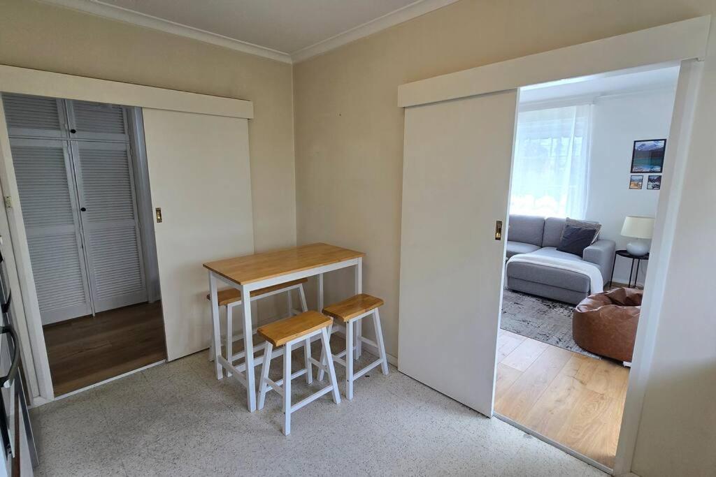 Elsternwick Easy Living - 2 Bedroom Sleeping 4 Melbourne Bagian luar foto
