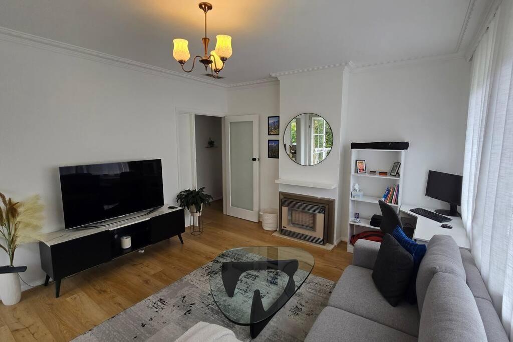 Elsternwick Easy Living - 2 Bedroom Sleeping 4 Melbourne Bagian luar foto